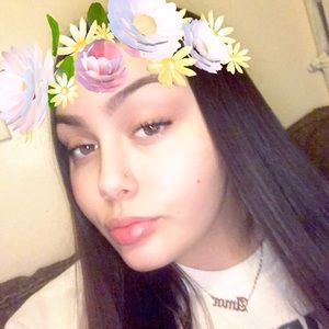 Meet your Posher, Kendra